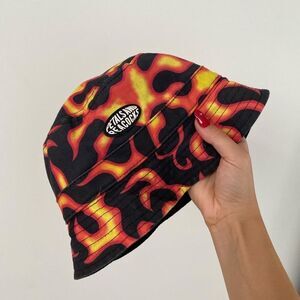 🐿️ Petals And Peacocks Flame Bucket Hat One Size